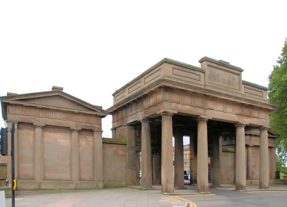 Photo de Propylaea - Historic England