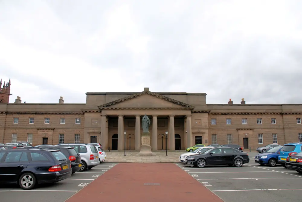 Photo de Assizing Courts Block - Historic England