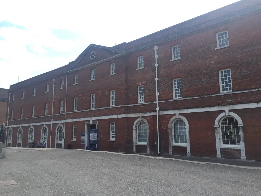 Photo de Numéro 11 Store (bâtiment numéro 1/59) - Historic England