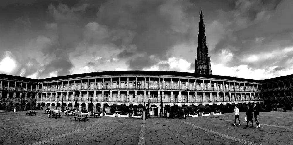 Photo de Pièce Hall, Westgate, Halifax - Historic England / Tom Banks