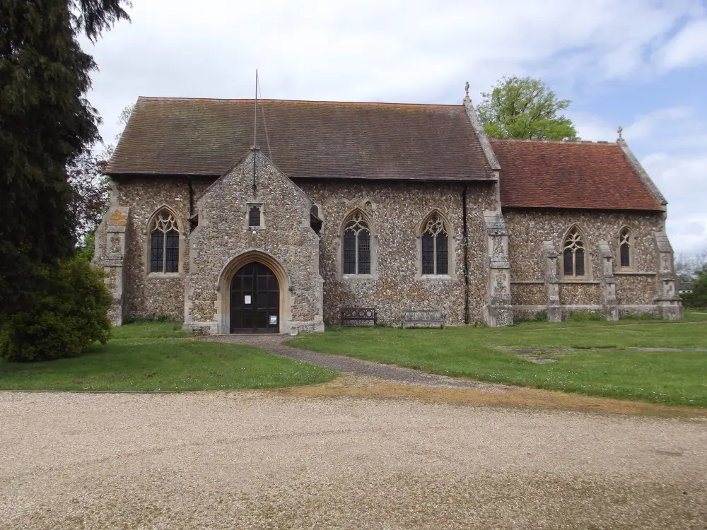 Photo de Église des All Saints - Historic England / Clive  Nason