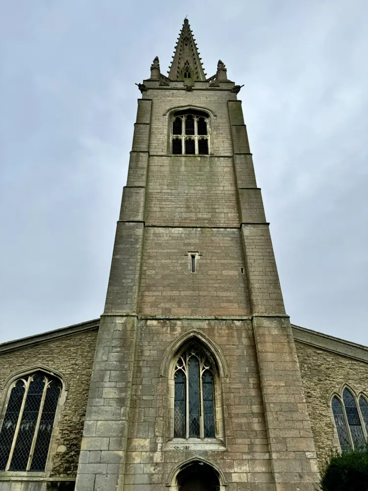 Foto de Iglesia parroquial de San Pedro - Historic England
