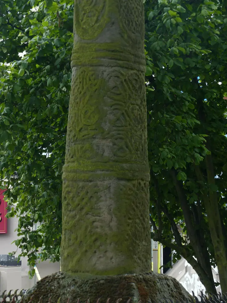 Photo de Anglo Saxon Cross à 50 mètres à l'est de l'église de St Helen - Historic England / Alan Murray-Rust