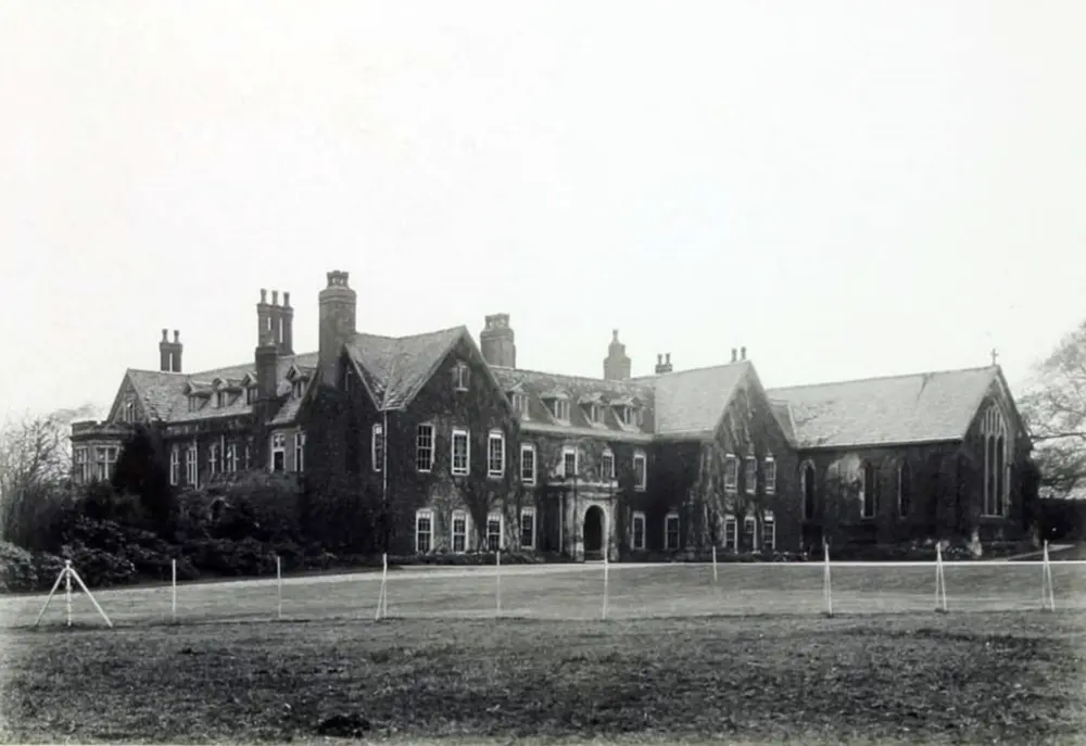 Photo de Rothley Court Hotel et la chapelle - Historic England