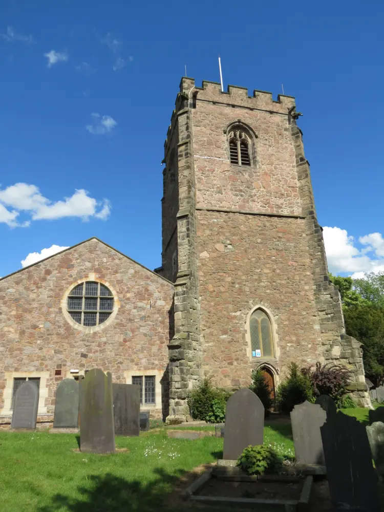 Photo de Église de St Bartholomew et Farnham Chapel - Historic England