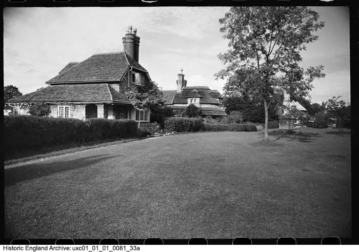 Photo de Blaise Hamlet, cadran Cottage - Historic England / Historic England Archive