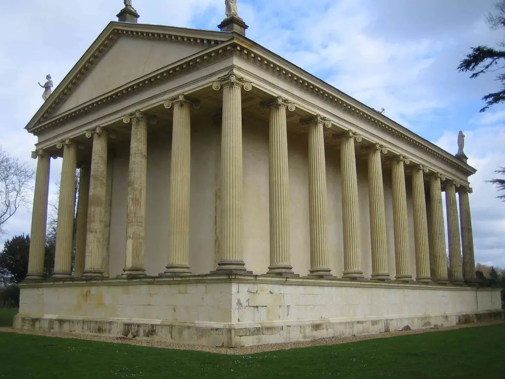 Photo de Le temple de Concord et la victoire - Historic England / Nigel Cox