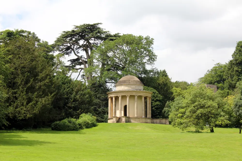 Photo de Le temple de la vertu ancienne - Historic England / Steve Turner