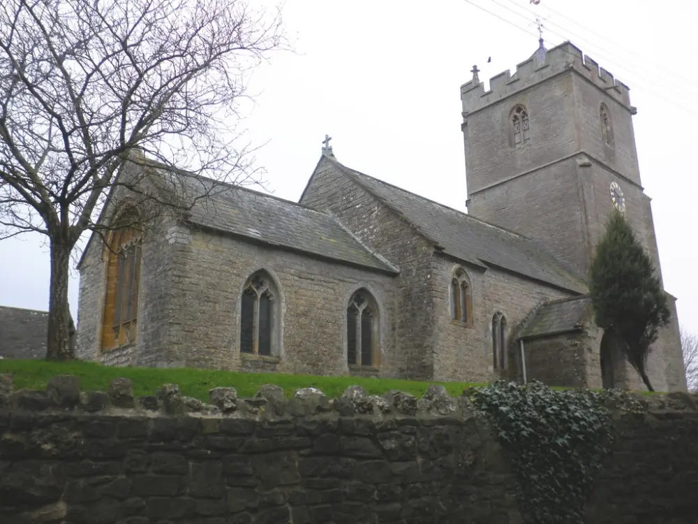 Photo de Église de St Michael et tous les anges - Historic England