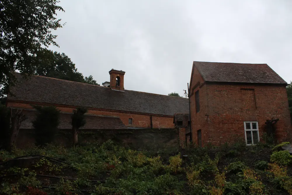 Photo de Vieux bloc stable - Historic England