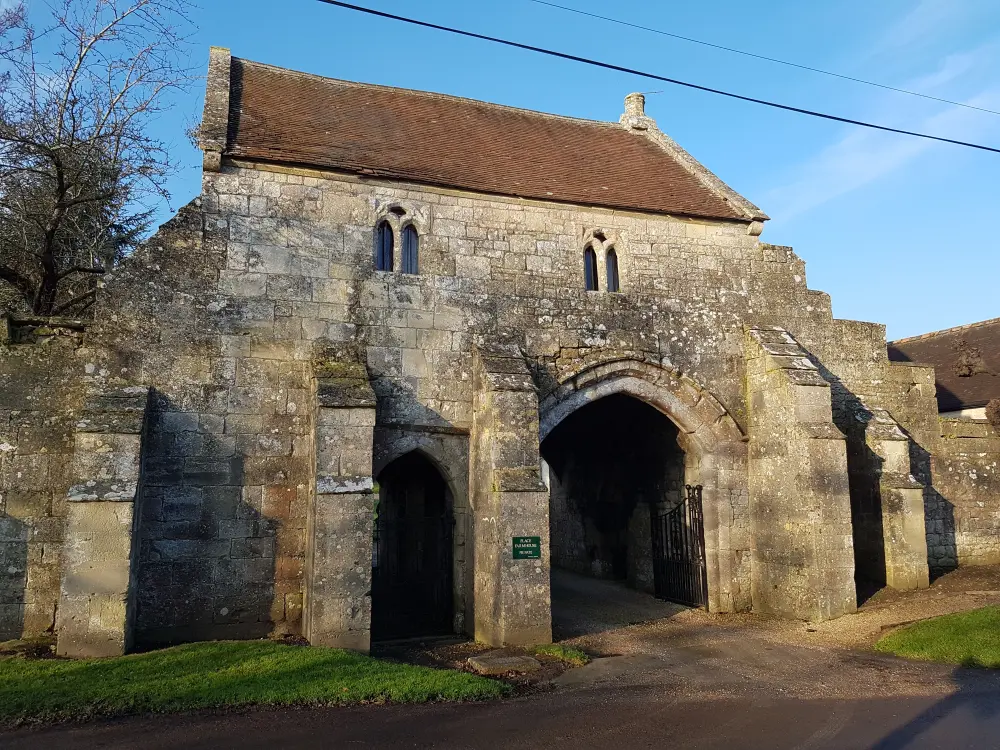 Foto de Puertas exteriores en Place Farm - Historic England / Nick Hanks