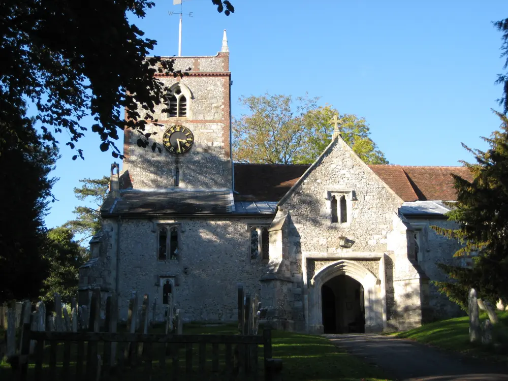 Foto de Iglesia de San Pedro y San Pablo - Historic England / Richard Ley