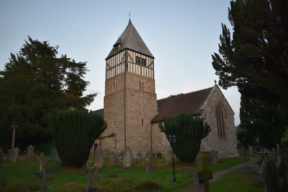Foto de Iglesia de San Andrés - Historic England / Martin Saunders