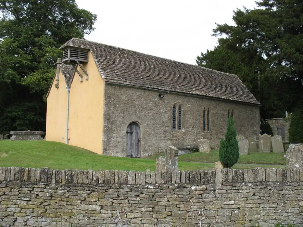 Photo de Église de St Michael et tous les anges - Historic England