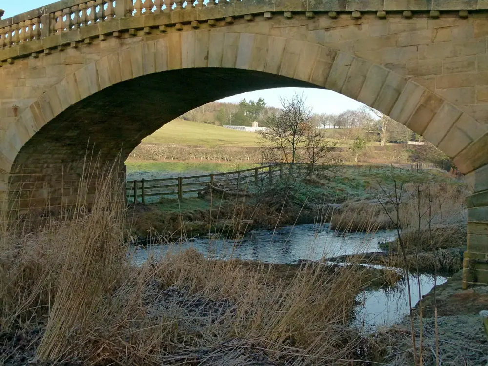 Foto de Puente sobre el río Wansbeck - Historic England / Alan Murray-Rust