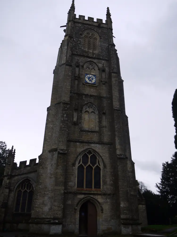 Foto de Iglesia de San Pedro y San Pablo - Historic England / David Lovell