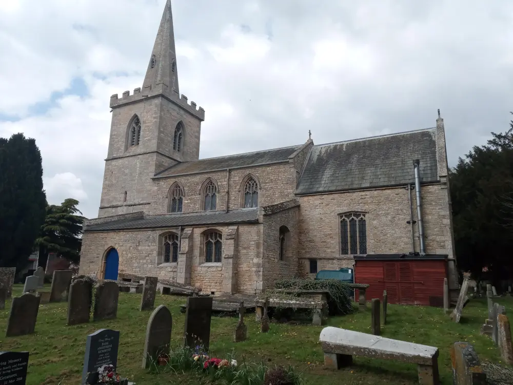 Foto de Iglesia de todos los santos - Historic England