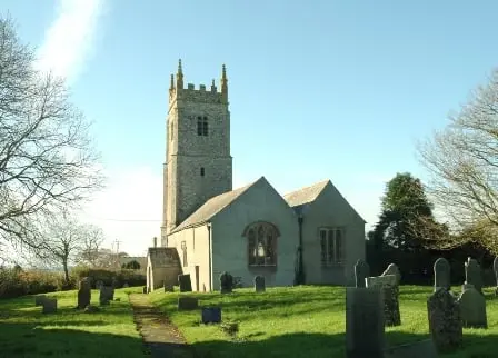 Foto de Iglesia de San Pedro - Historic England