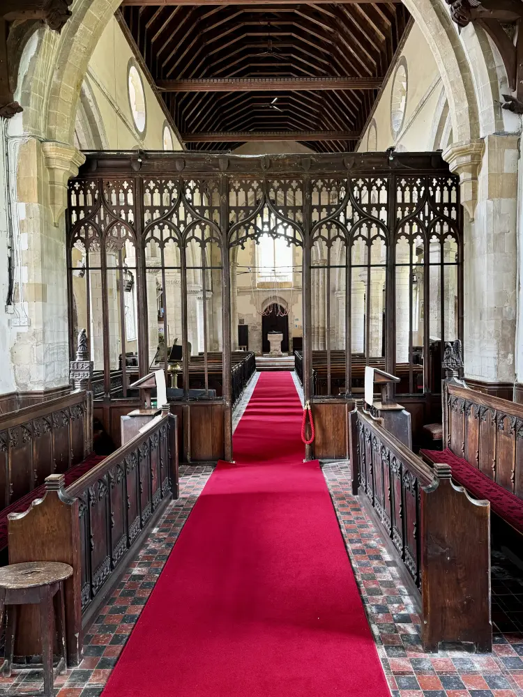 Foto de Iglesia parroquial de San Helen y Santa María - Historic England