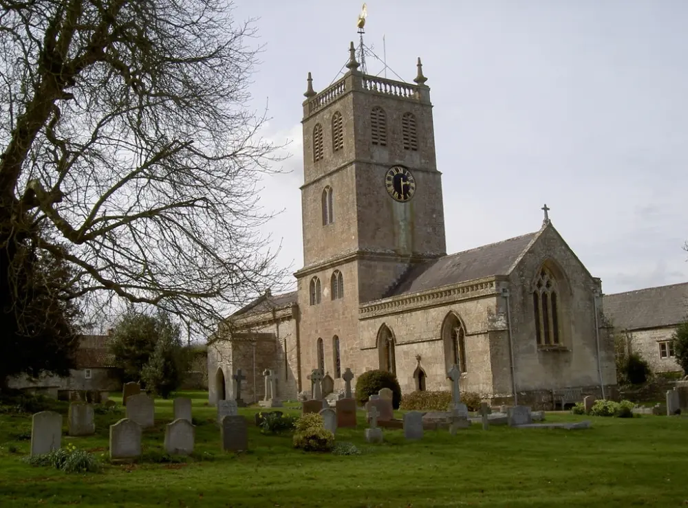 Foto de Iglesia de St Luke y St Andrew - Historic England