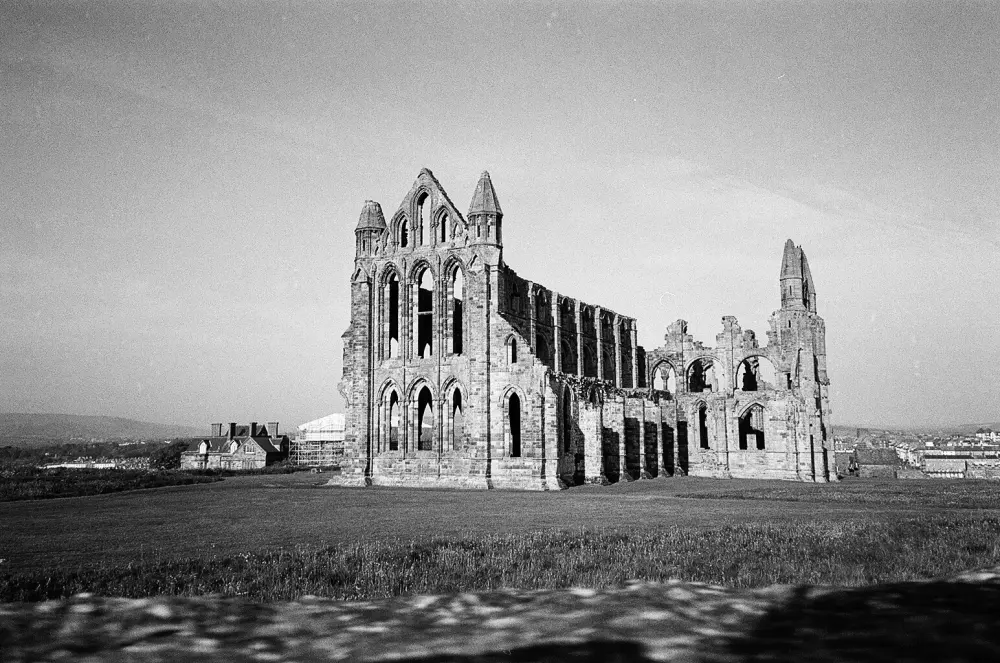 Photo de Abbaye de Whitby (ruines) - Historic England