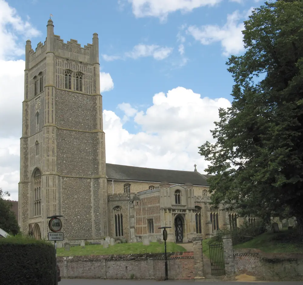 Foto de Iglesia de San Pedro y San Pablo - Historic England