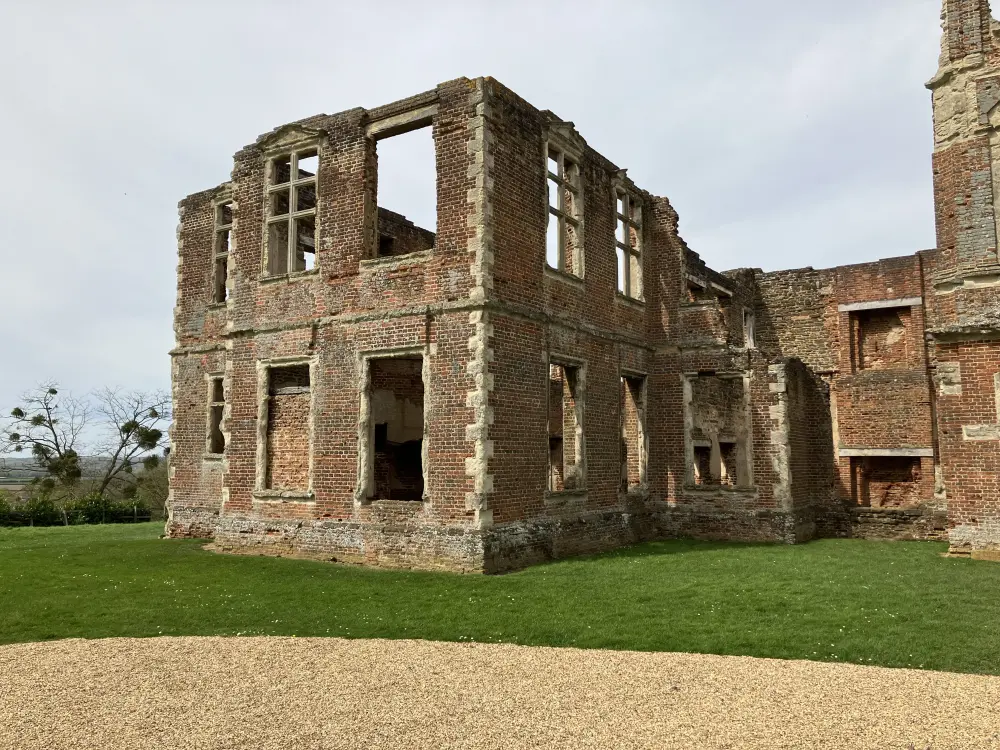 Photo de Ruines de Houghton House, Houghton Park - Historic England