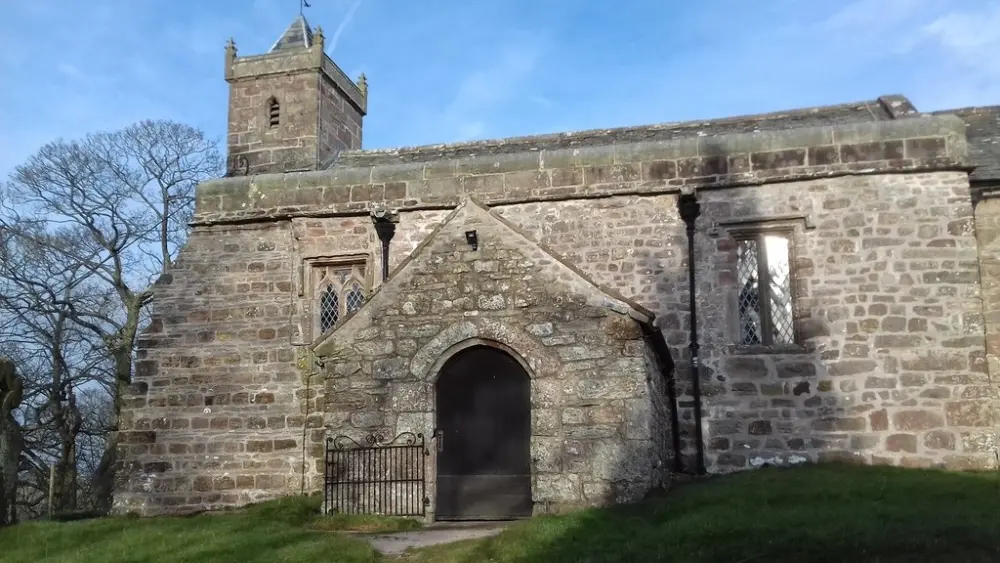 Foto de Iglesia de San Andrés - Historic England