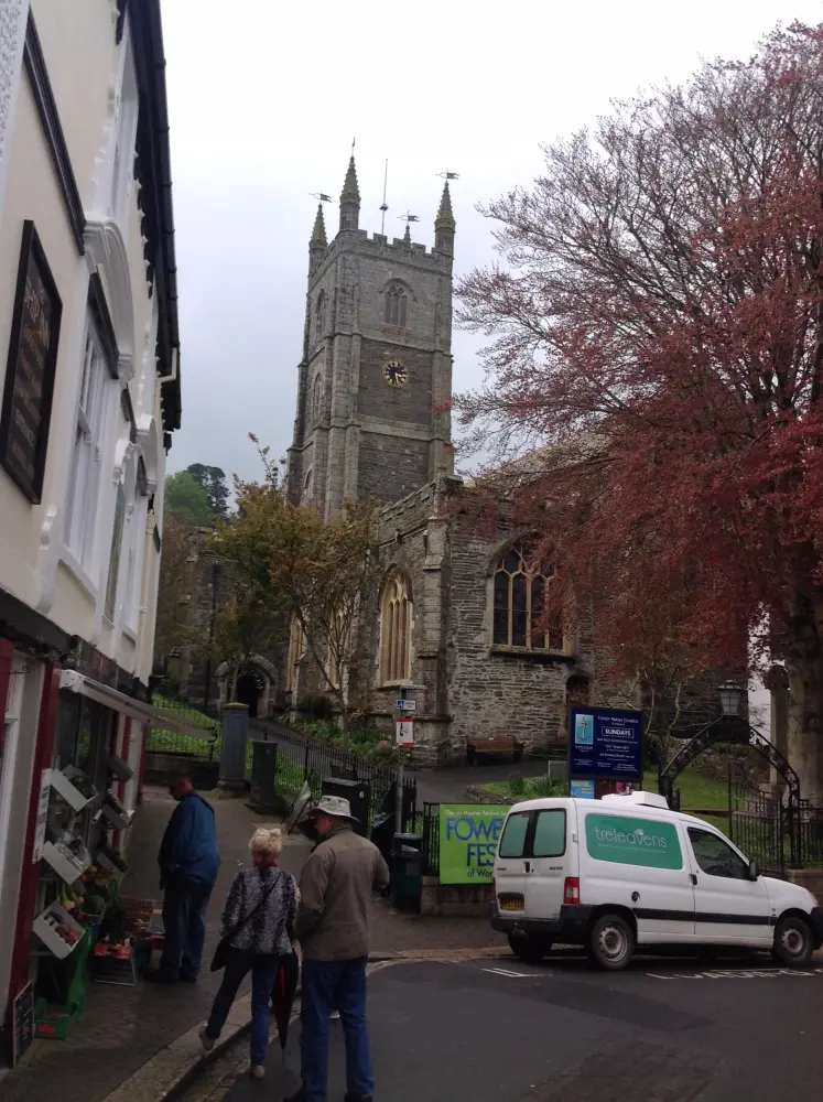 Foto de Iglesia de St Fimbarrus o St Nicholas - Historic England / David Lovell