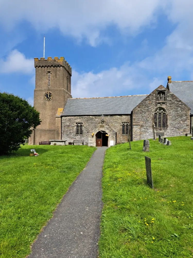 Foto de Iglesia de San Carantoc - Historic England