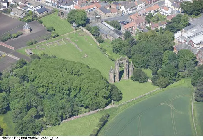 Photo de Ruines du prieuré de St Mary - Historic England
