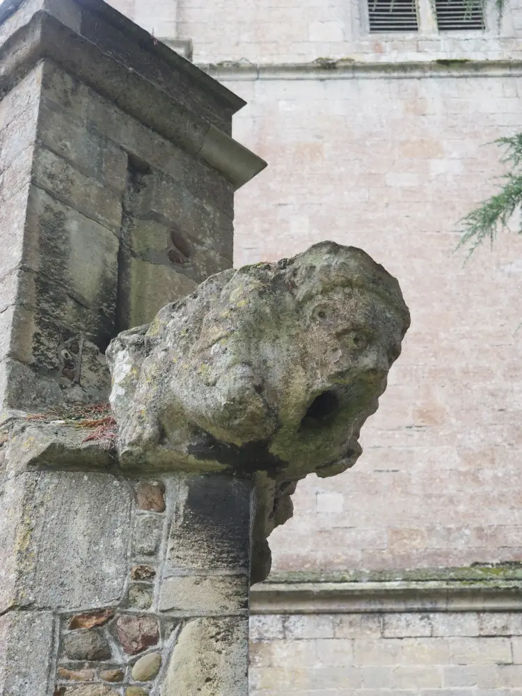 Foto di Chiesa di Santa Maria - Historic England