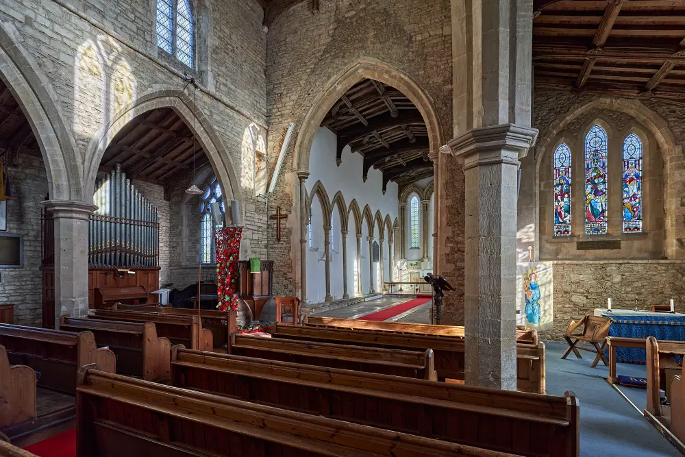 Photo de Église de SS Peter et Paul - Historic England