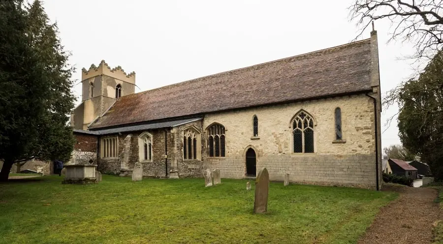 Foto de Iglesia de San Pedro - Historic England