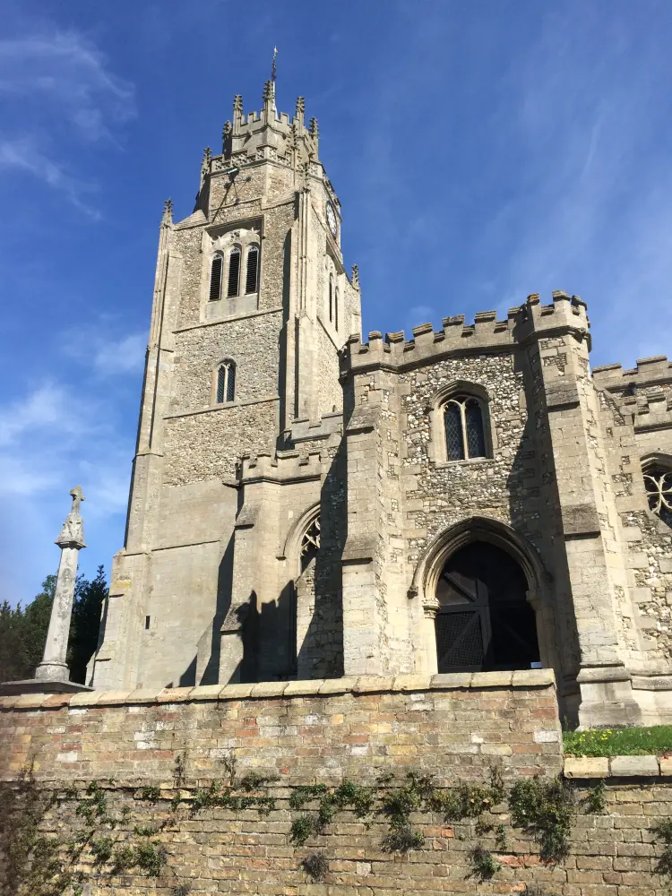 Foto de Iglesia de San Andrés - Historic England