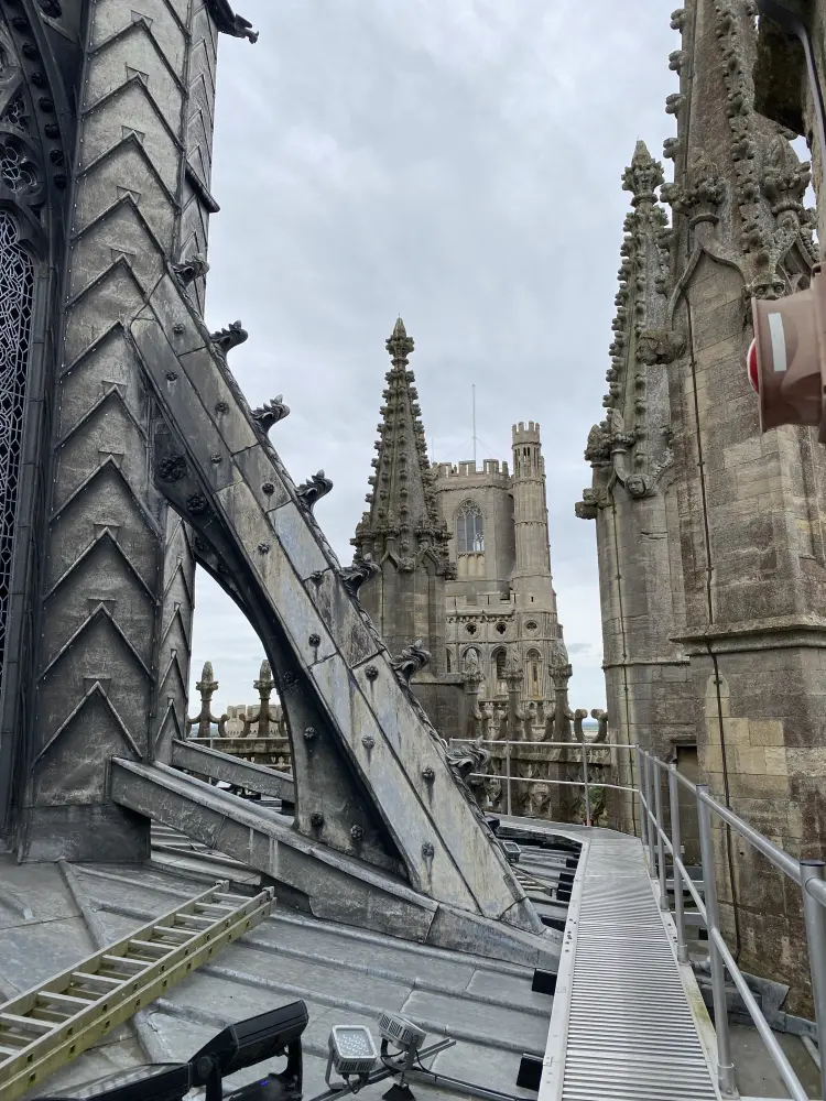 Photo de Cathédrale de la Sainte Trinité - Historic England
