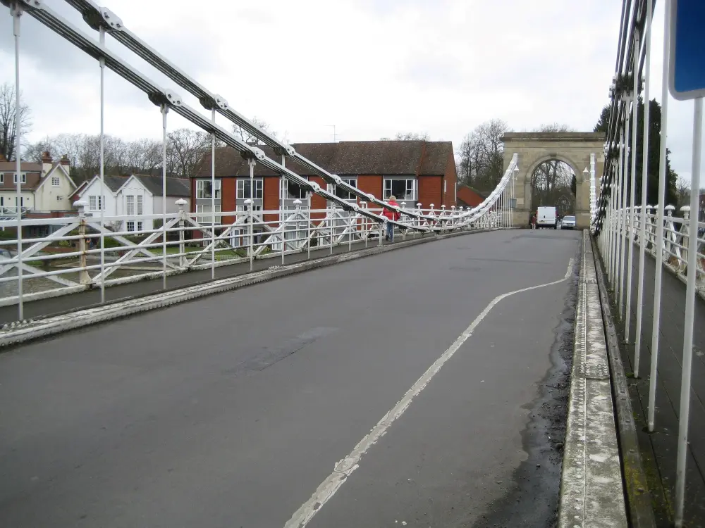 Foto von Marlow Bridge - Historic England