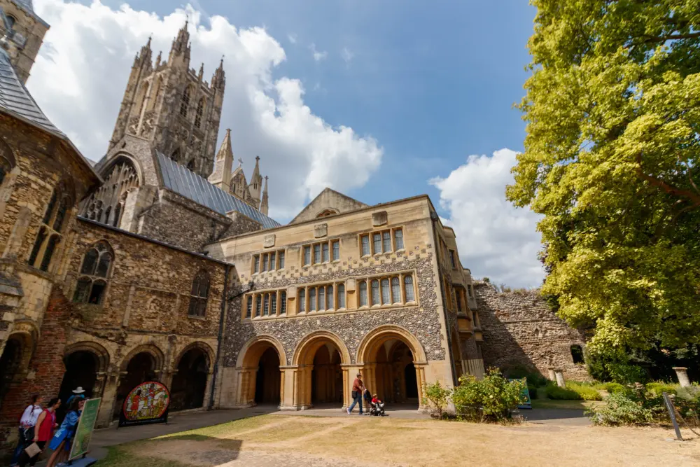 Foto de Biblioteca a la catedral de Christchurch - Historic England