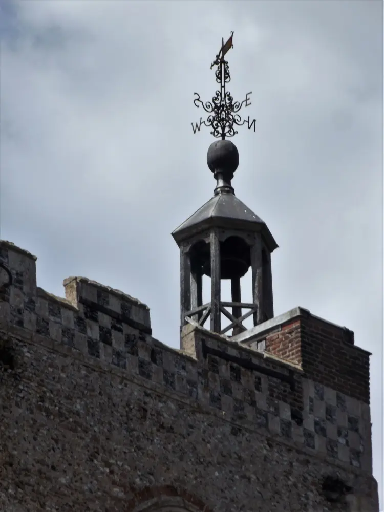 Foto de Iglesia parroquial de Santa María la Virgen - Historic England / Clive  Nason