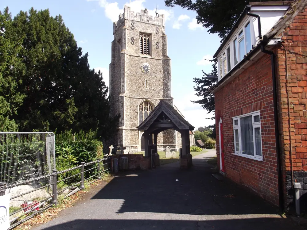 Foto de Iglesia parroquial de St Andrew - Historic England / Clive  Nason