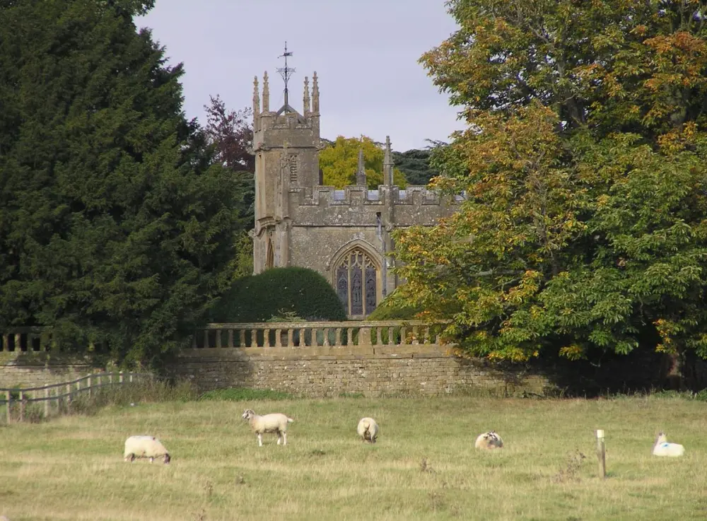Foto de Castillo de Sudeley, Iglesia de Santa María - Historic England / Paul Adams