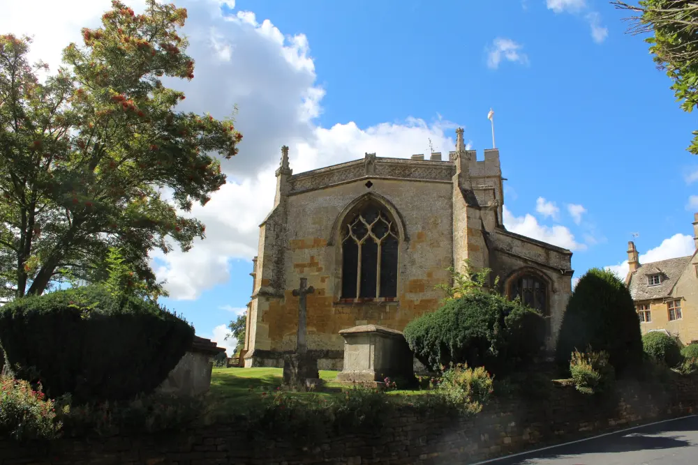 Foto de Iglesia de San Lorenzo - Historic England / David Lovell