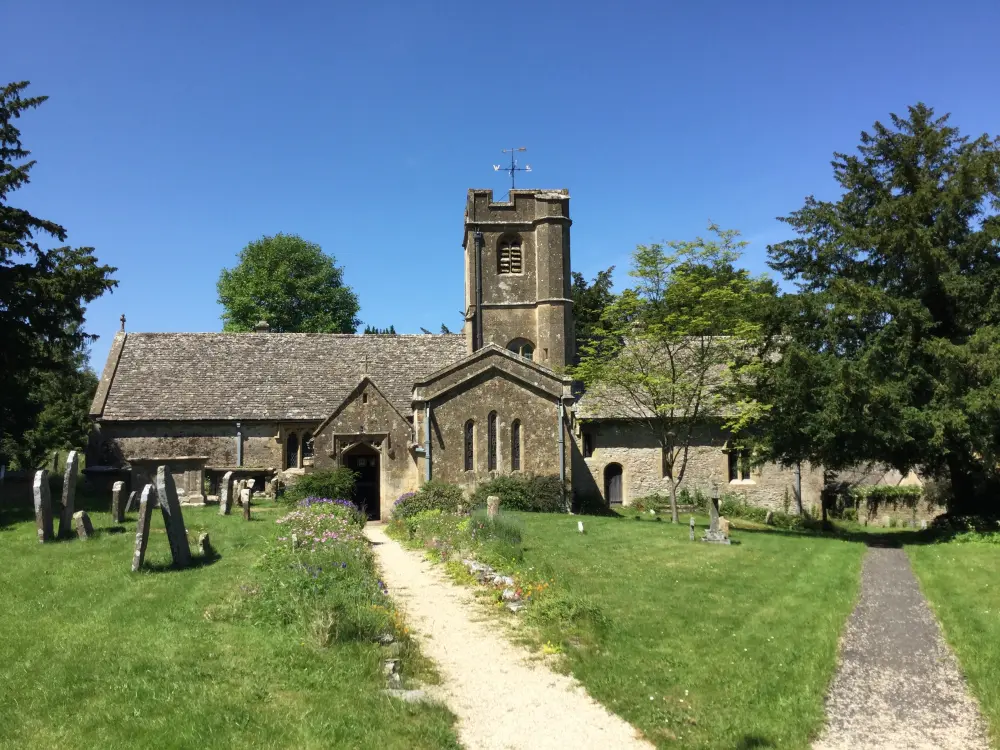 Foto de Iglesia de San Andrés - Historic England / Amanda  Hooper