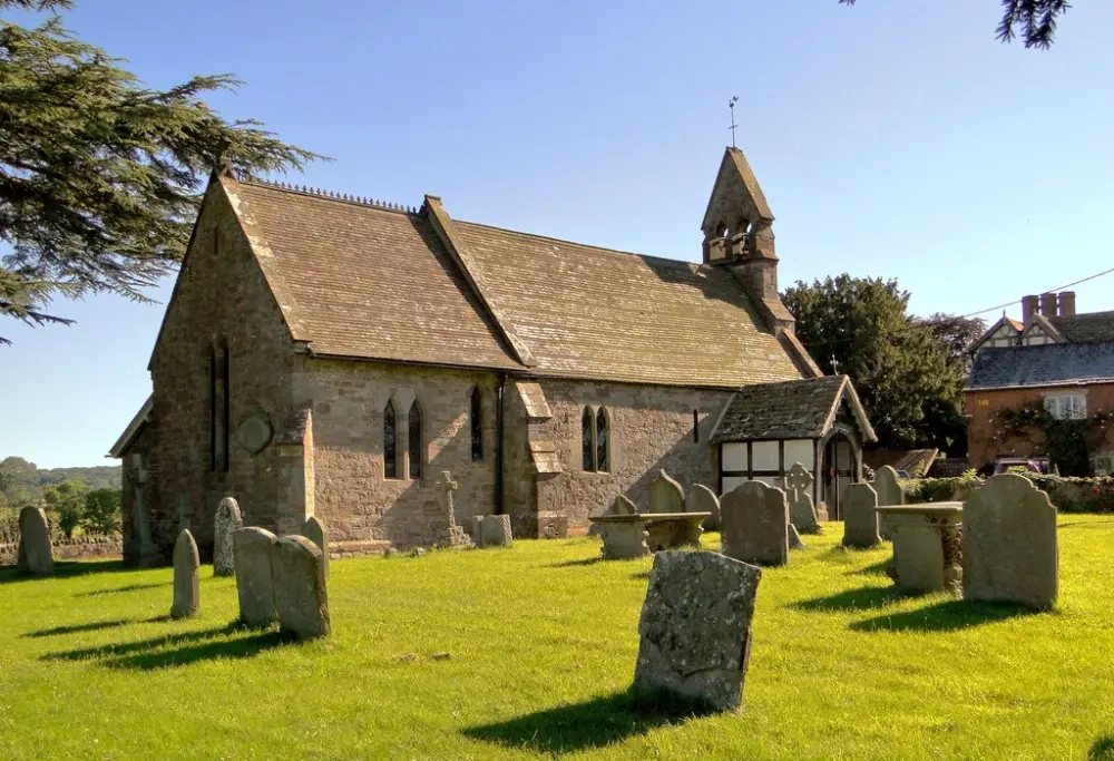 Foto de Iglesia de San Juan Bautista - Historic England