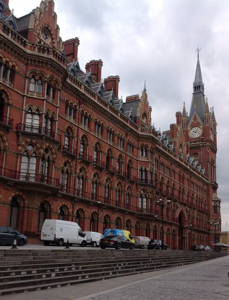 Foto de Estación de St Pancras y ex hotel Midland Grand - Historic England / David Lovell