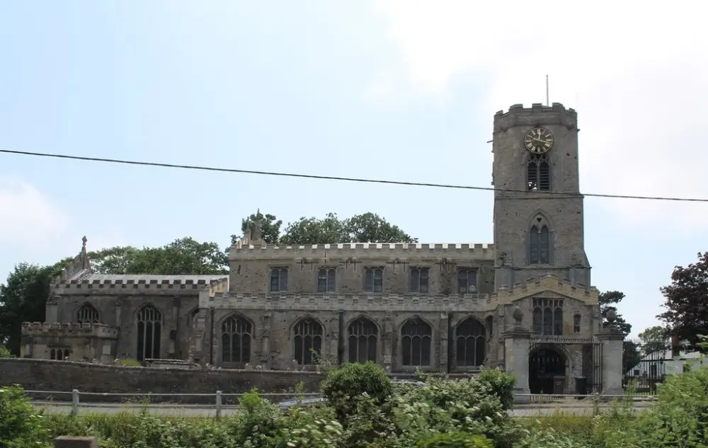 Foto de Iglesia de San Pedro - Historic England