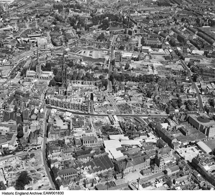 Foto de Iglesia de la Santísima Trinidad - Historic England / Historic England Archive