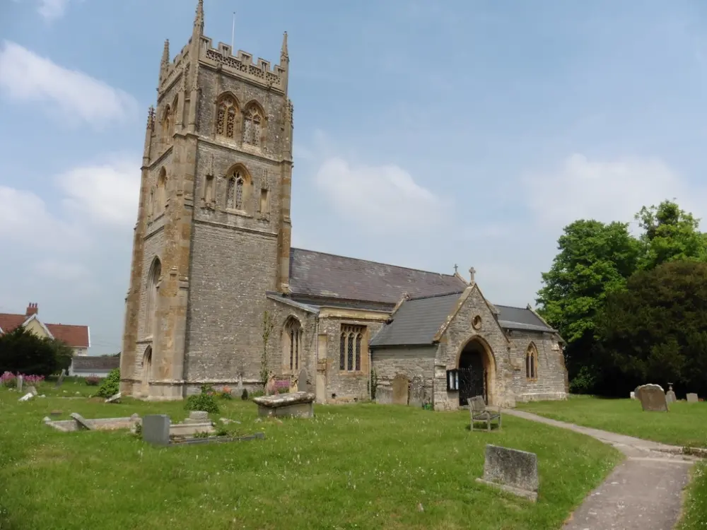 Foto de Iglesia de la Santa Cruz - Historic England