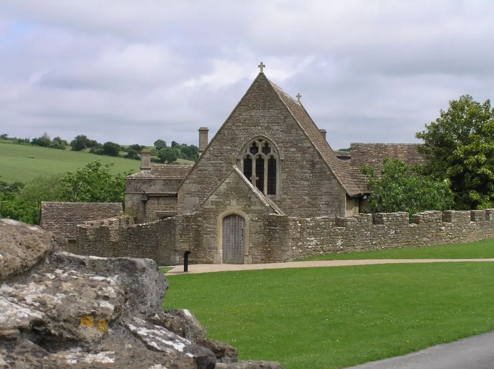 Foto de Capilla de St Leonard, perimetral Wall y Gateway Farleigh Hungerford Castle - Historic England / Paul Adams