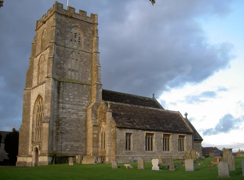 Foto de Iglesia de San Lorenzo - Historic England